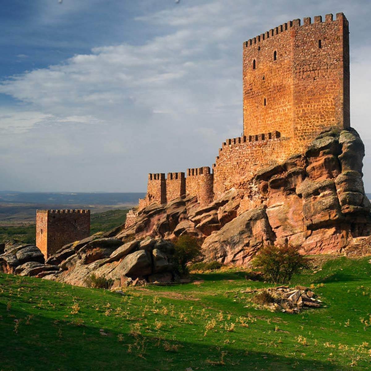 50 Extremely Remote Castles