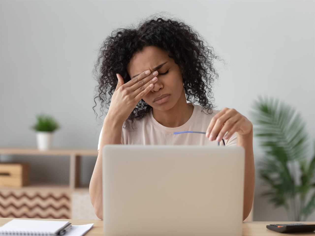 migraine screen time headache eyes