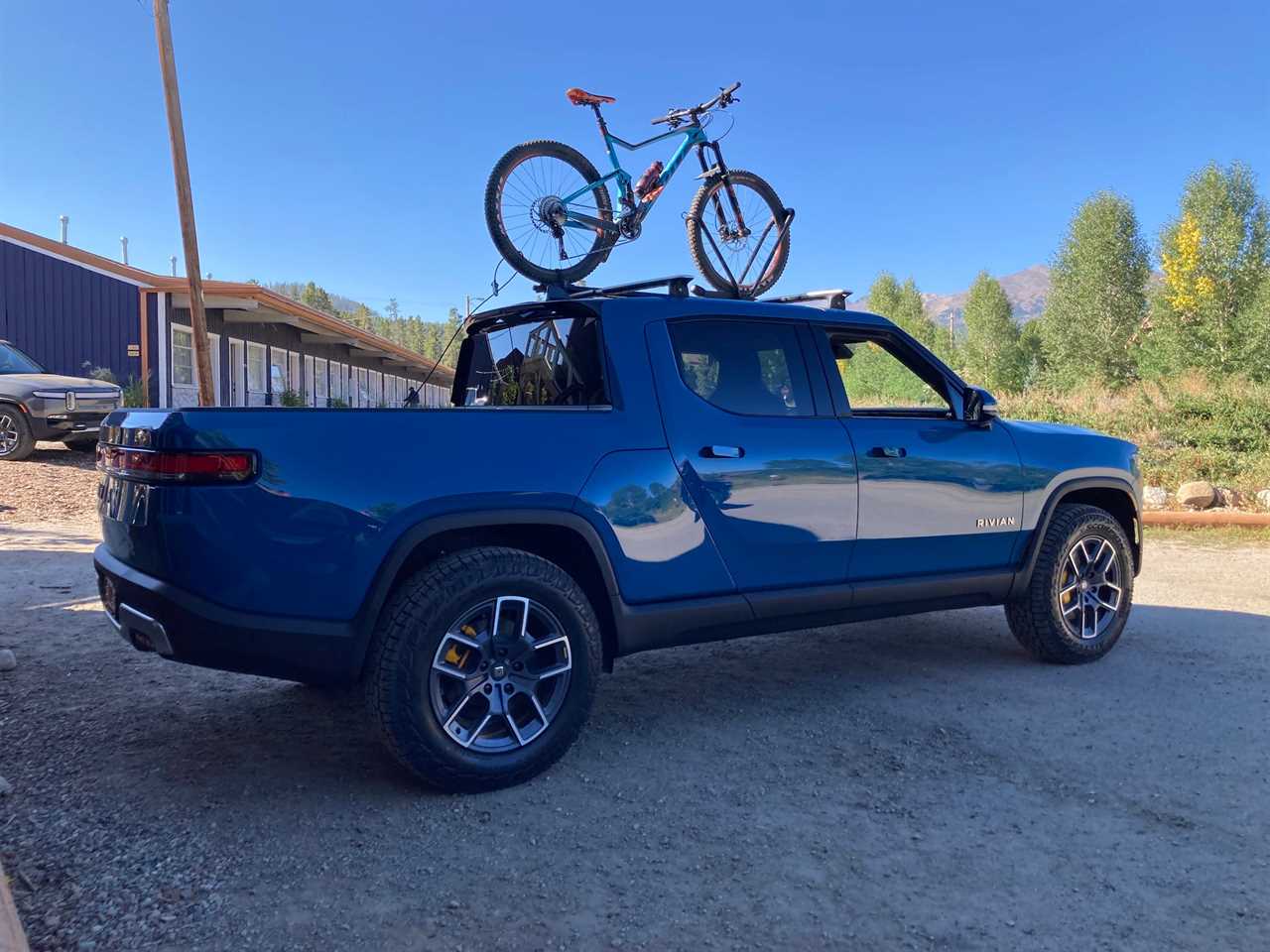 The 2022 Rivian R1T.