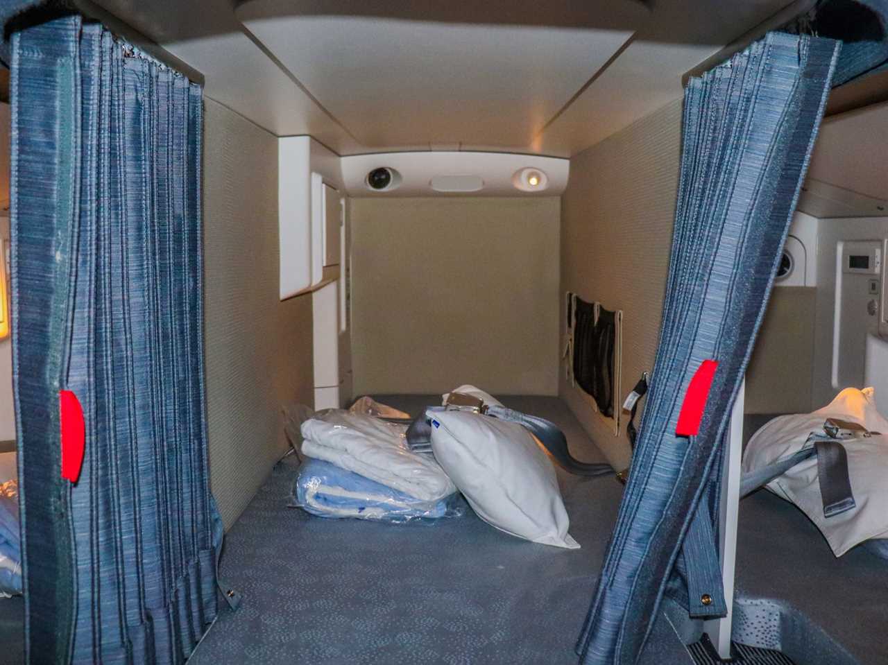 Crew rest onboard SAS Scandinavian Airlines' Airbus A350-900 XWB - SAS Scandinavian Airlines Airbus A350-900 XWB Tour