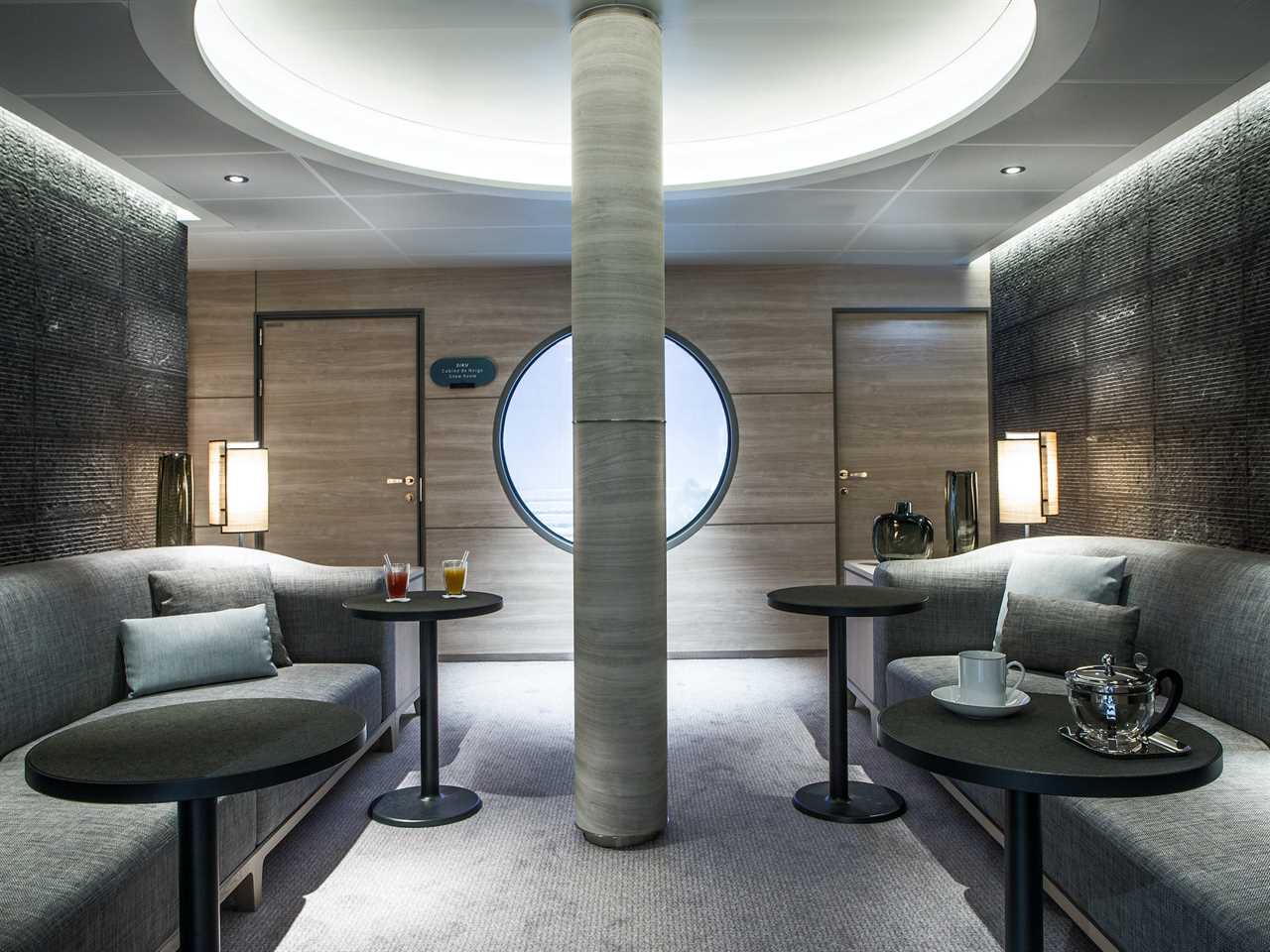 private lounge on Le Commandant Charcot