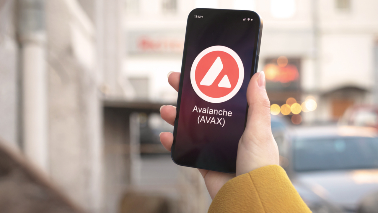 Biggest Movers: AVAX Rebounds on Tuesday, AAVE up Over 10%