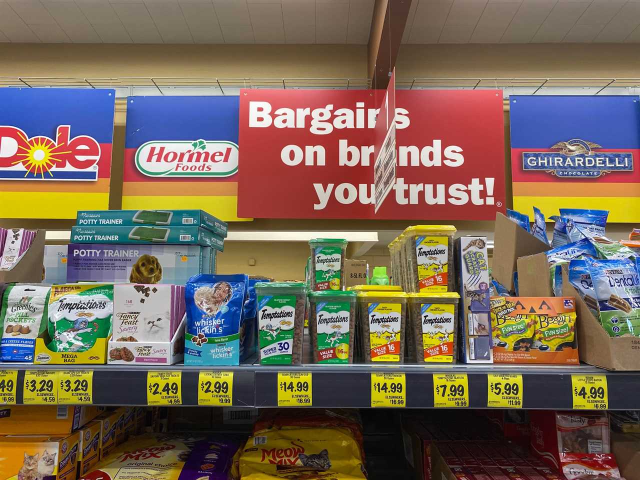 a Grocery Outlet Bargain Market store