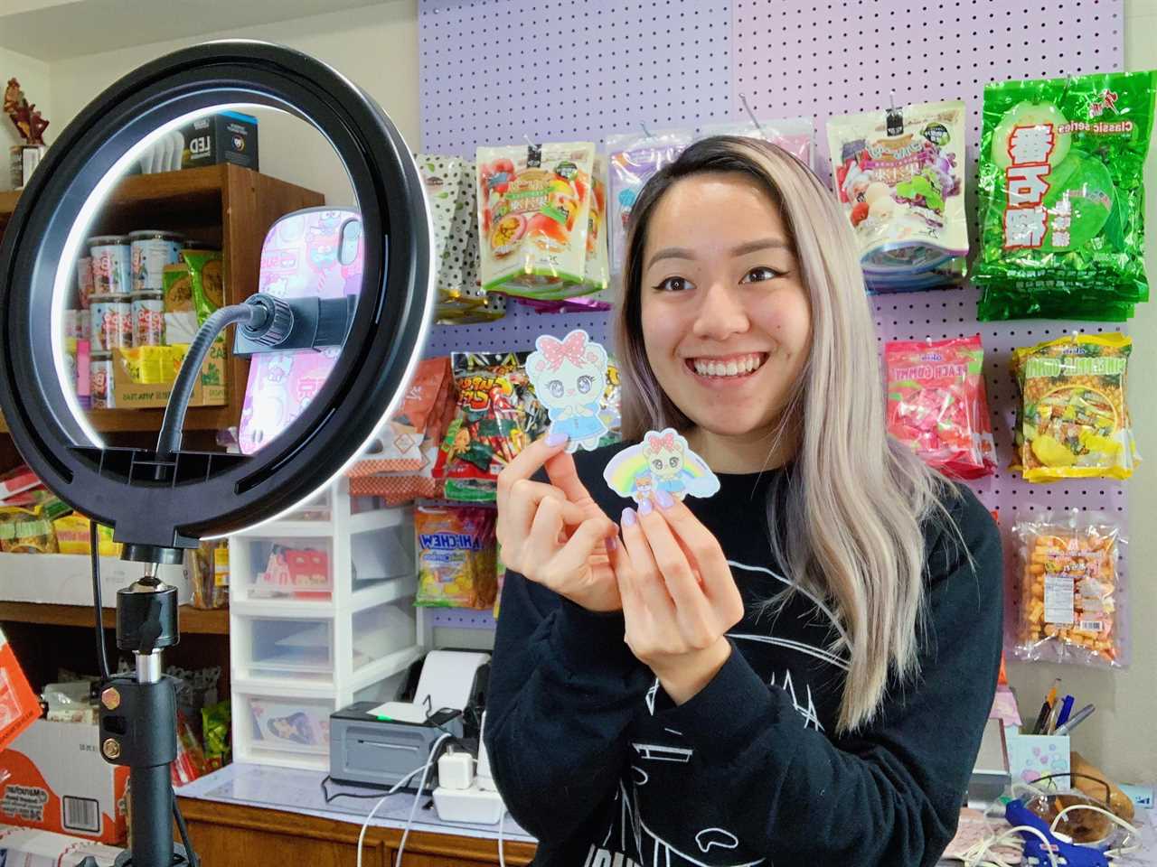 Vivian Nguyen - Popshop Live seller and influencer