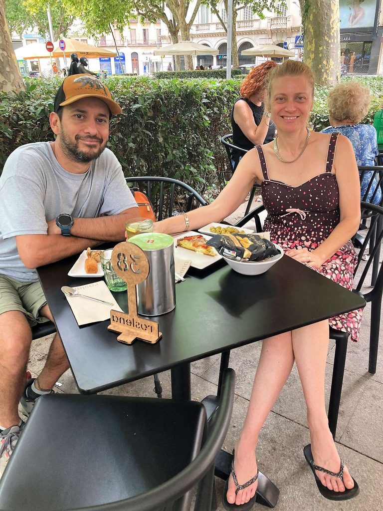 a couple eating local specialty of reus spain