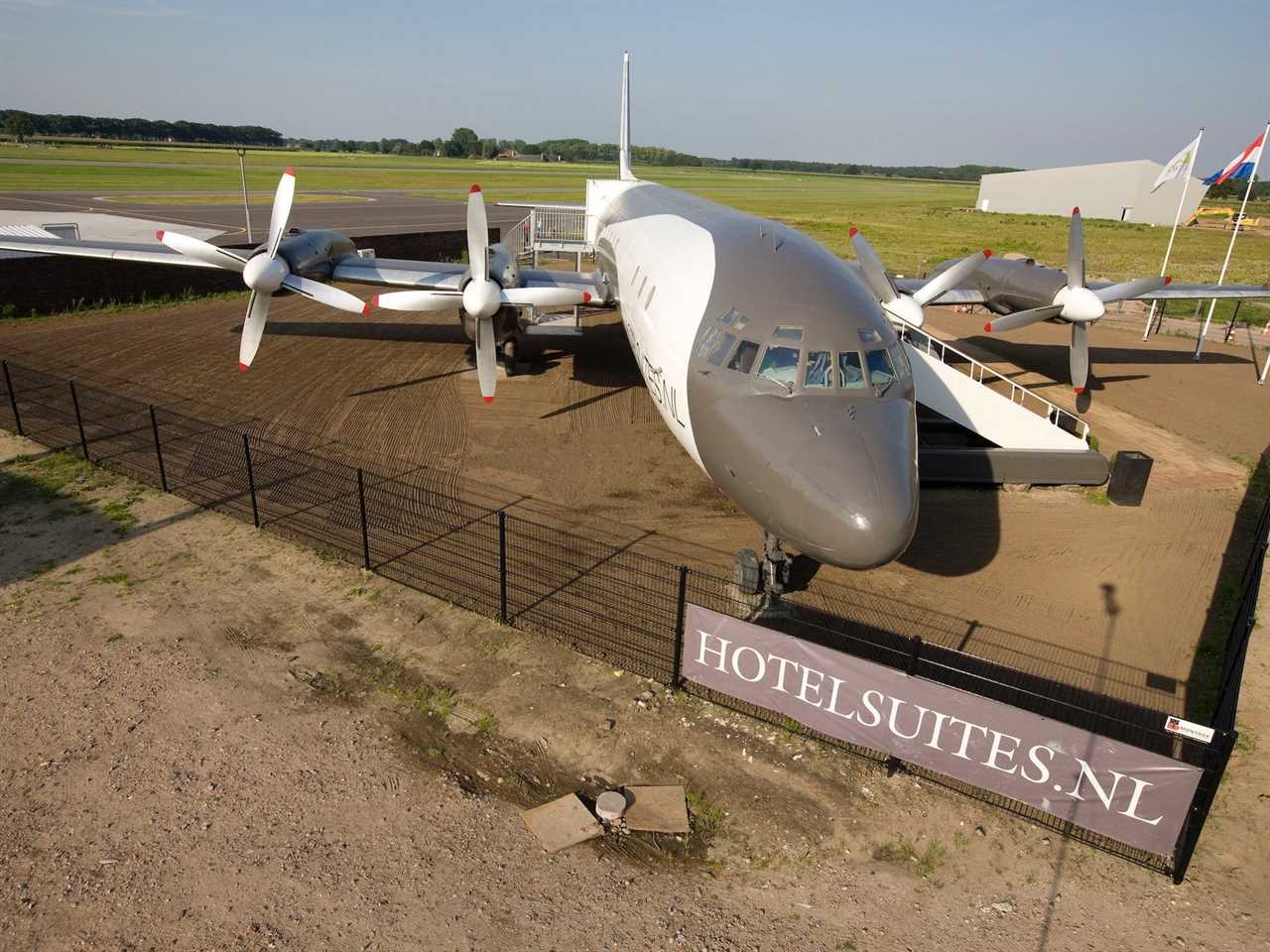 Vliegtuigsuite in Teuge, The Netherlands.