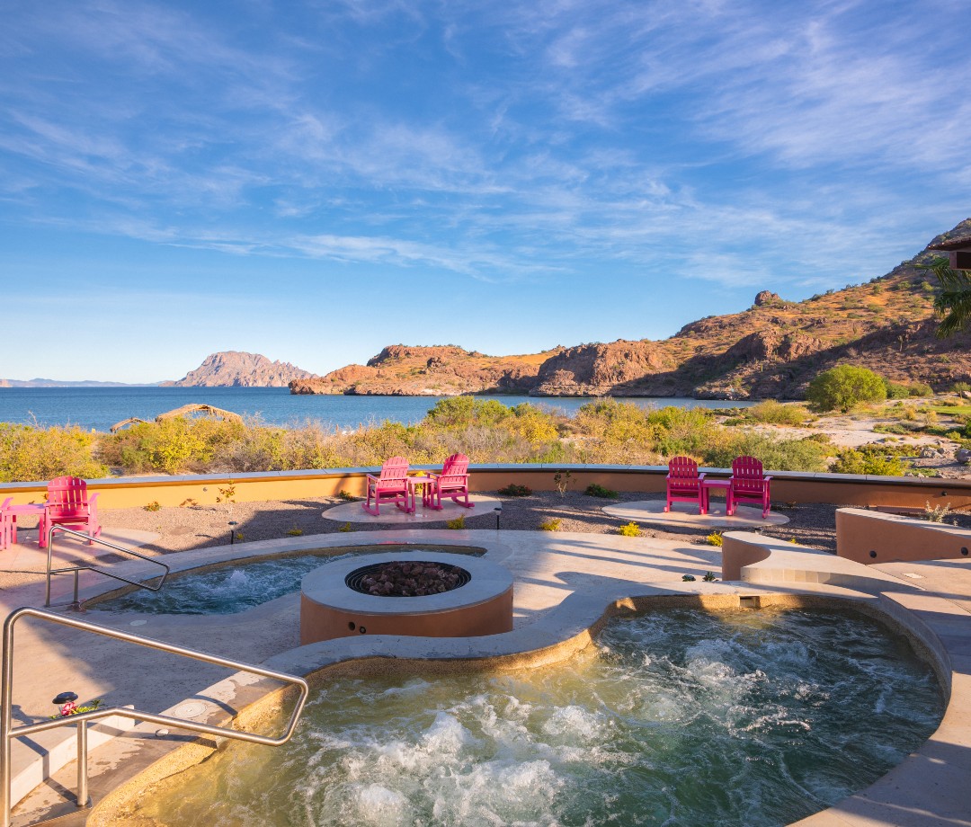 Mexico resort with hot tub overlooking water