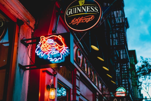 Pub Crawl Themes: Tips and Tricks for a Night to Remember