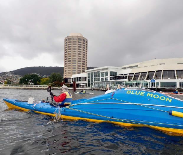 Richard Barnes Completes Solo Kayak Crossing of Tasman Sea