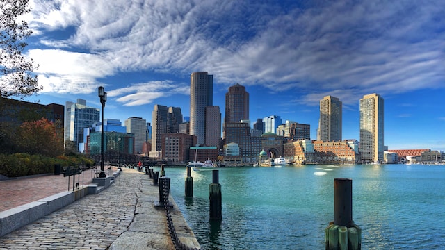 Boston’s Seasonal Charms: Finding the Perfect Time to Experience the City’s Wonders