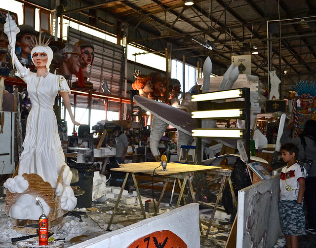 mardi gras warehouse tour 