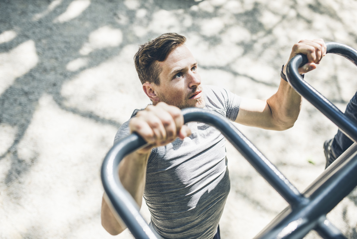 How to Master Proper Pullup Form—Plus 15 Pullup Variations