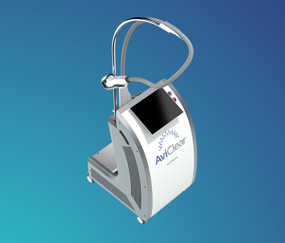 AviClear Review: This Is the Biggest Acne Breakthrough in Years