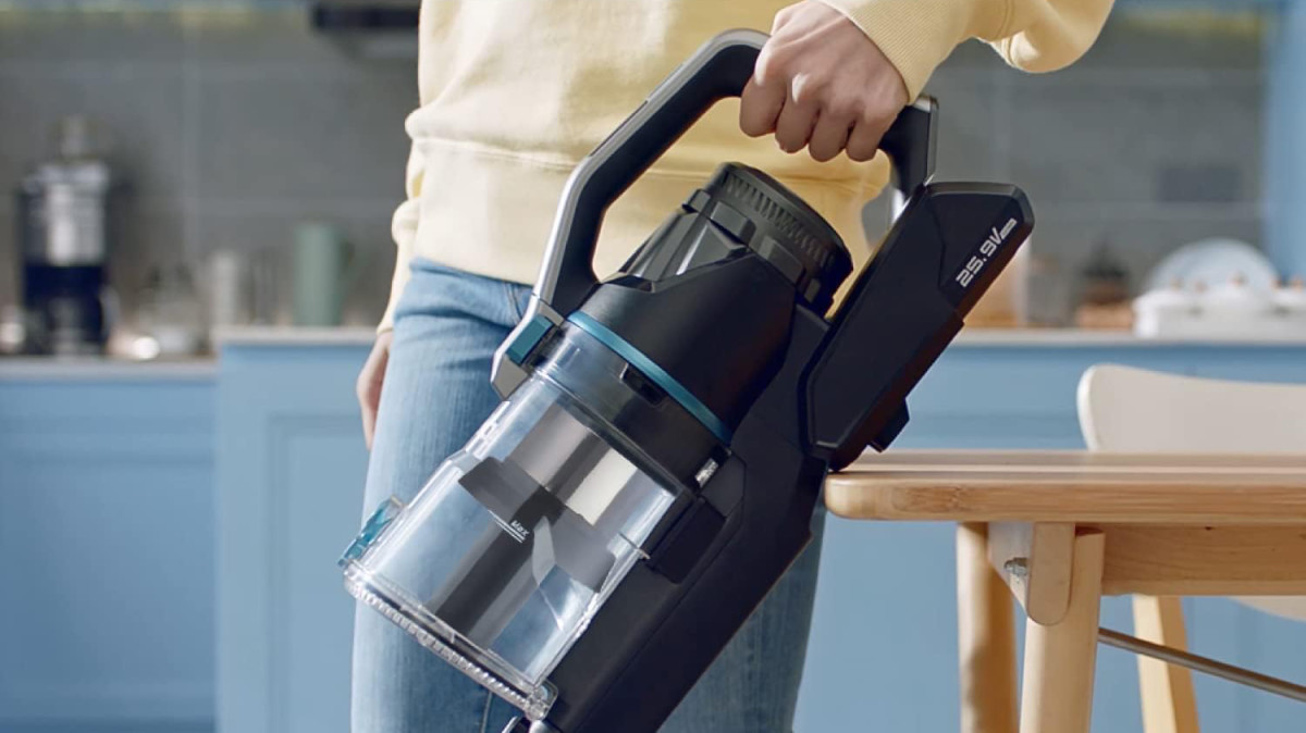 A Top-Rated Cordless Vacuum on Amazon That Makes Cleaning 'Soooo Satisfying' Is $70 Off