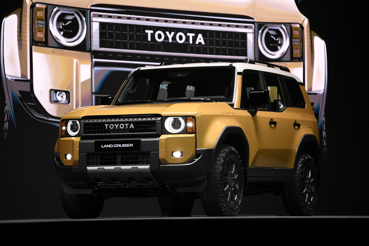 2024 Toyota Land Cruiser: '90s SUV in Disguise?