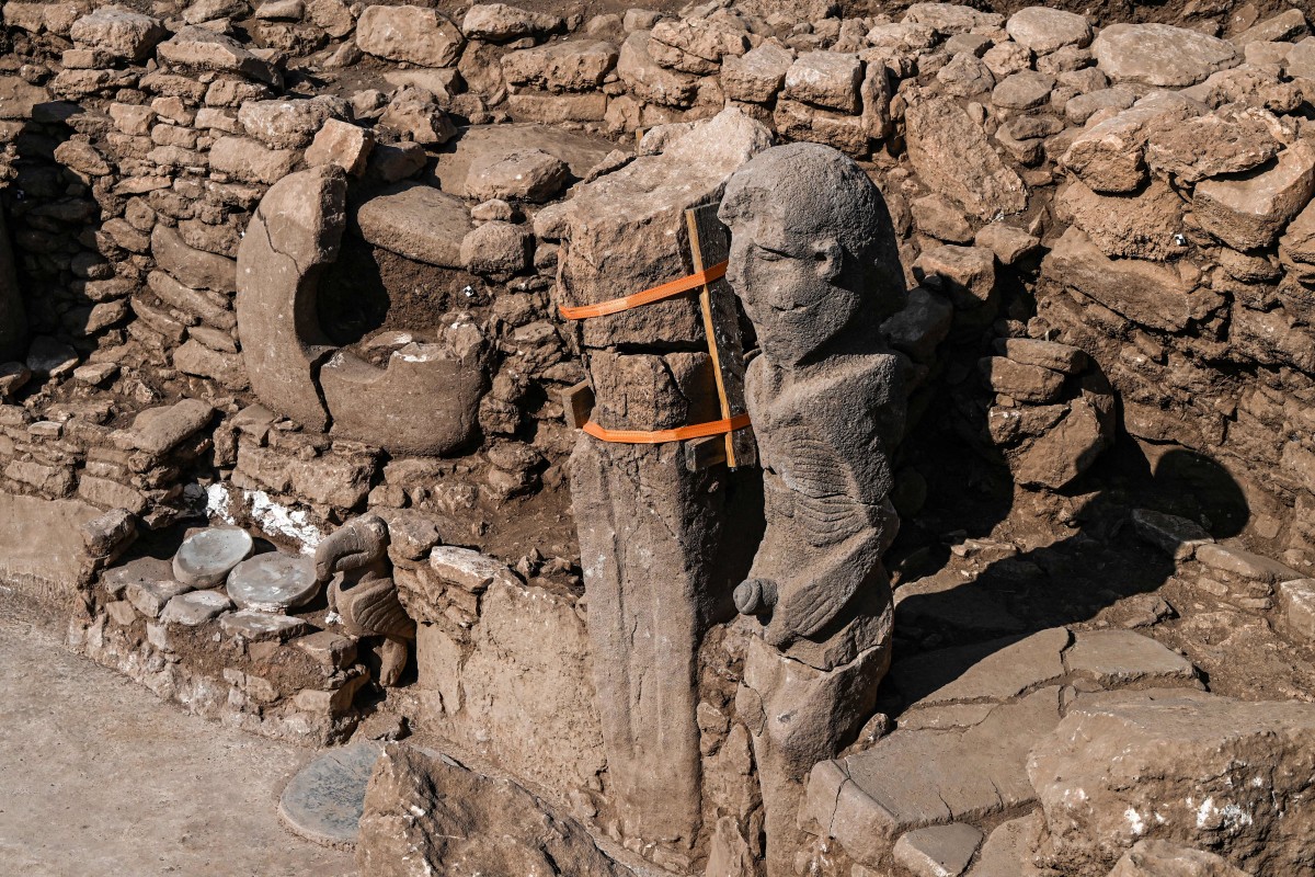 Archaeologists Find 11,000-Year-Old Statue Clutching Its Own Penis