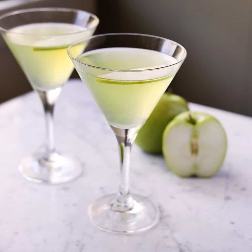 40 Valentine’s Day Cocktails