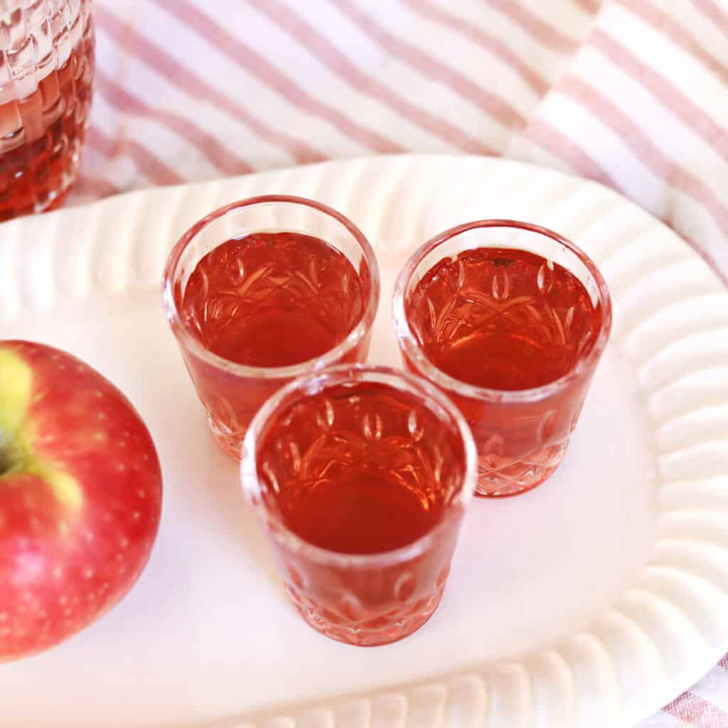 40 Valentine’s Day Cocktails