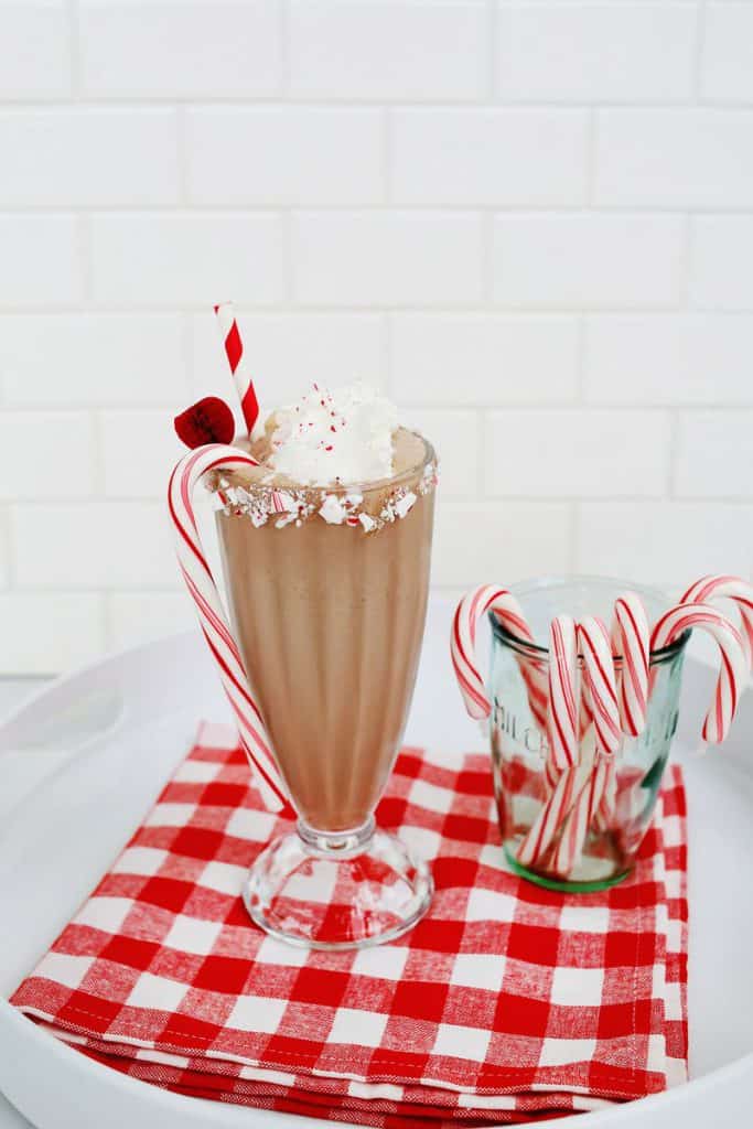 40 Valentine’s Day Cocktails