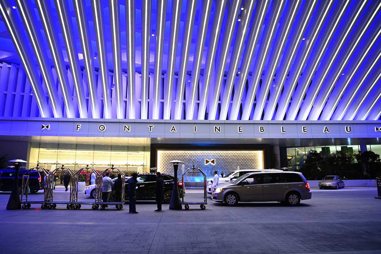 The entrance to the Fontainebleau Las Vegas.