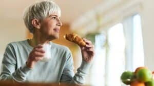 factors influencing emotional eating