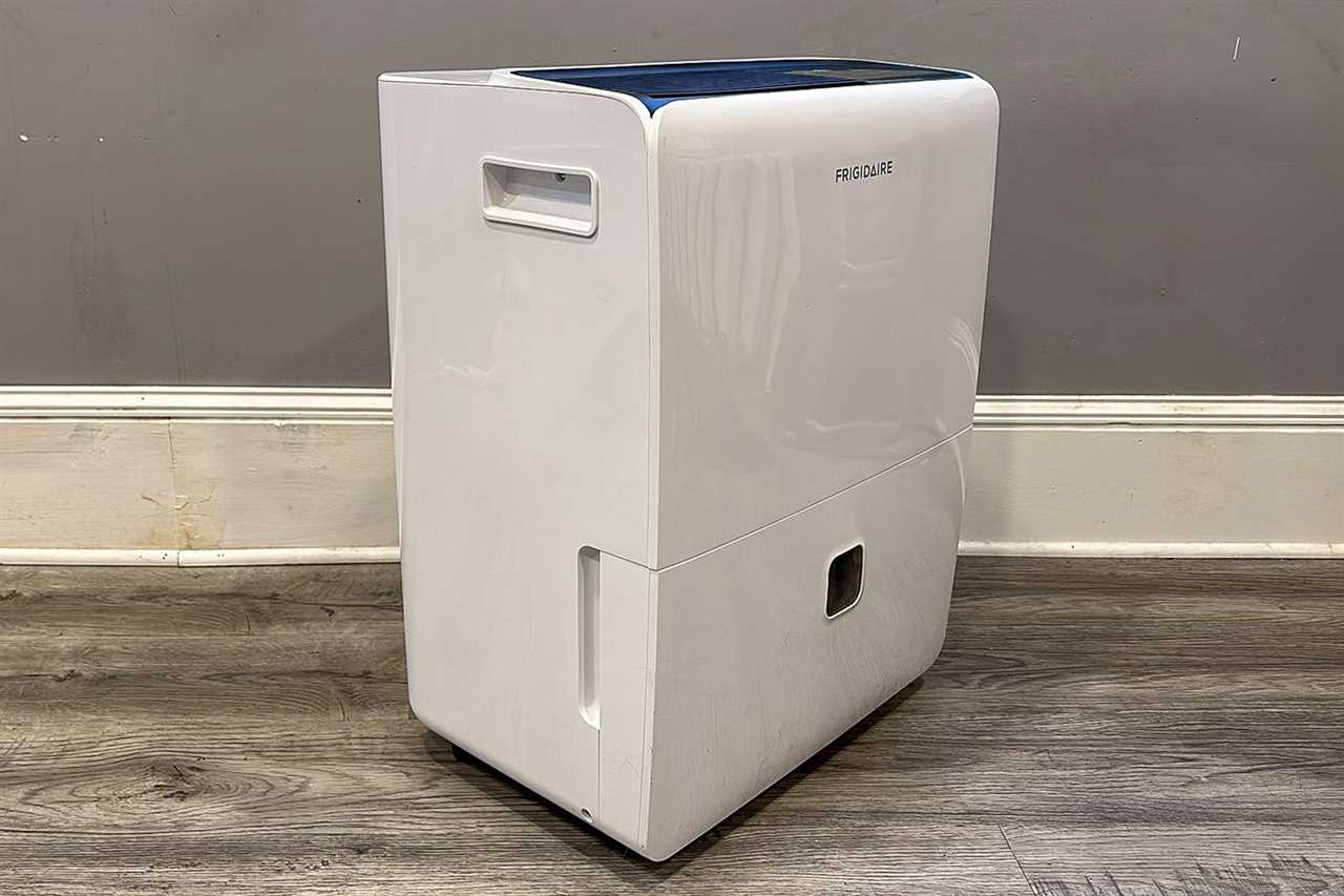  Frigidaire Dehumidifier side vew