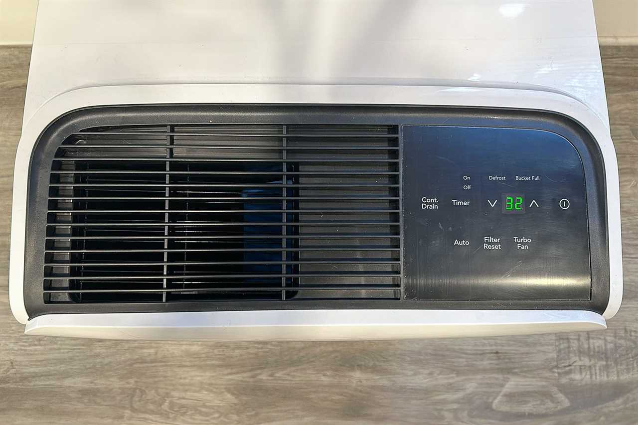 Digital display on Frigidaire Dehumidifier, Top View 