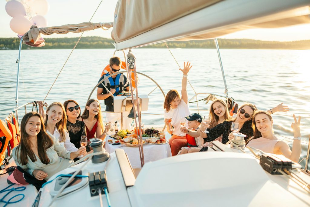 5 Reasons to Book a Family Sailing Vacation