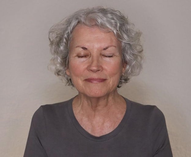 10 Easy Pro-Aging Techniques for Bigger Eyes