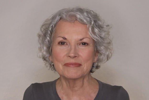 10 Easy Pro-Aging Techniques for Bigger Eyes