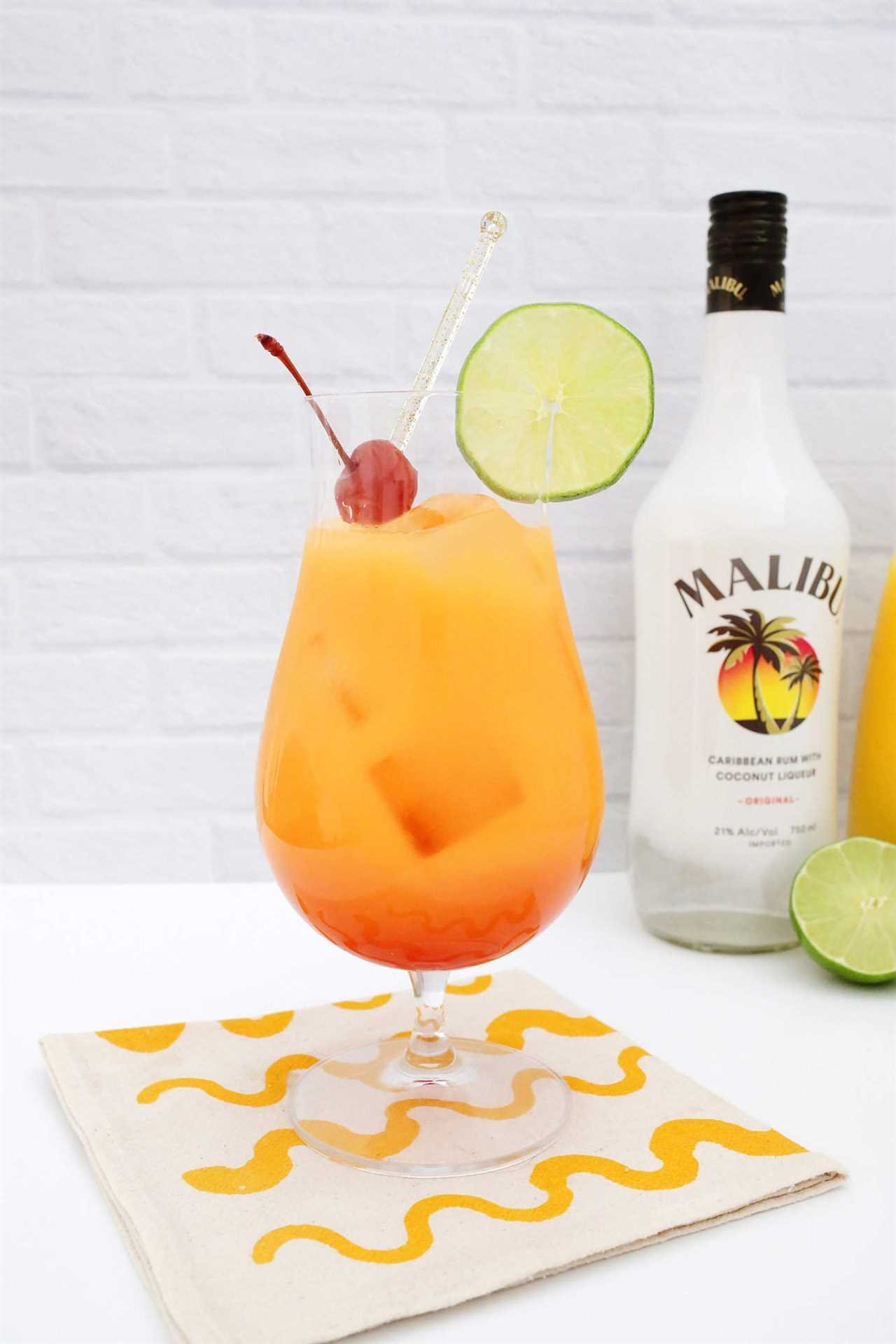 Bahama Mama cocktail