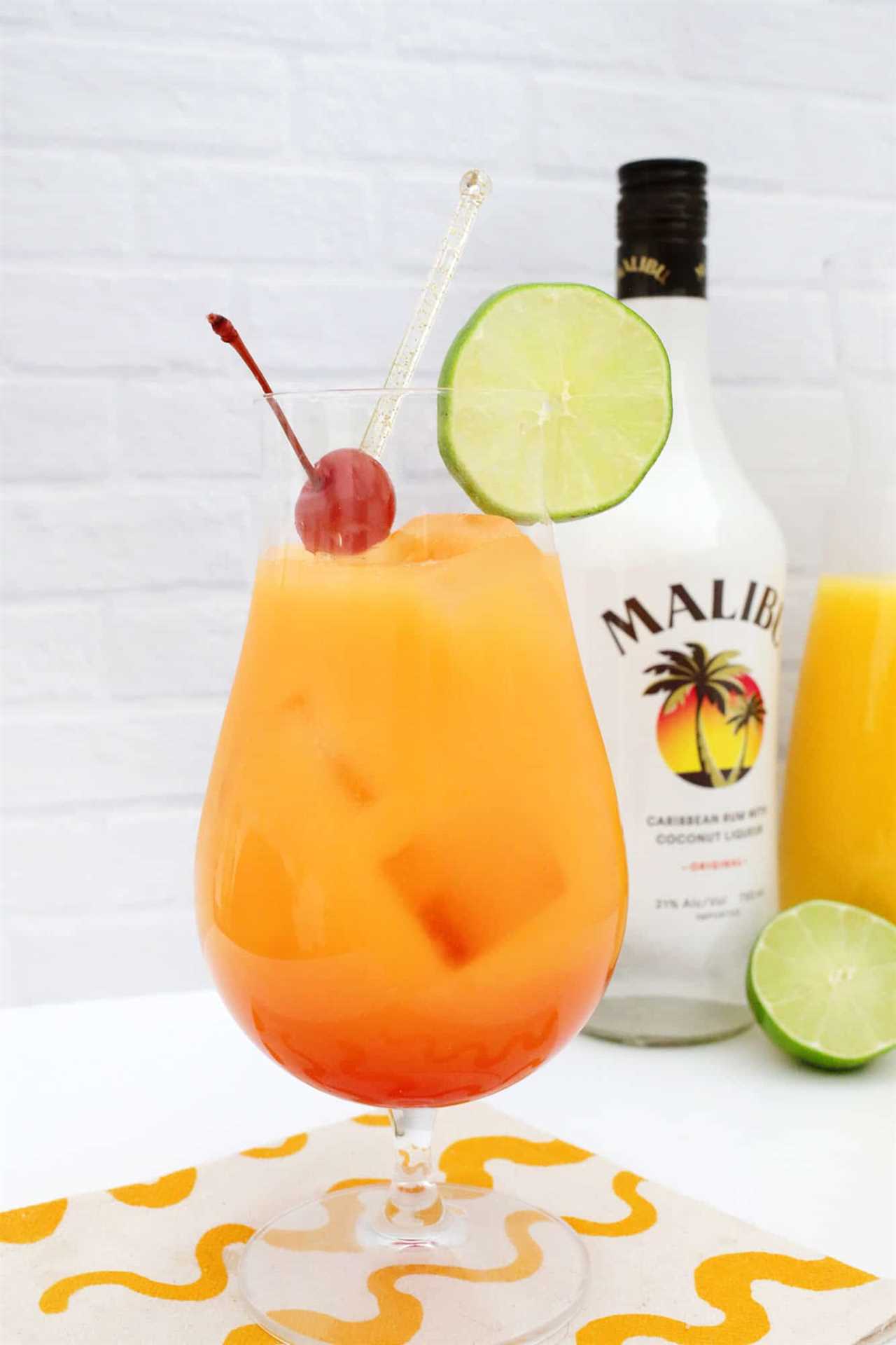 Bahama Mama cocktail