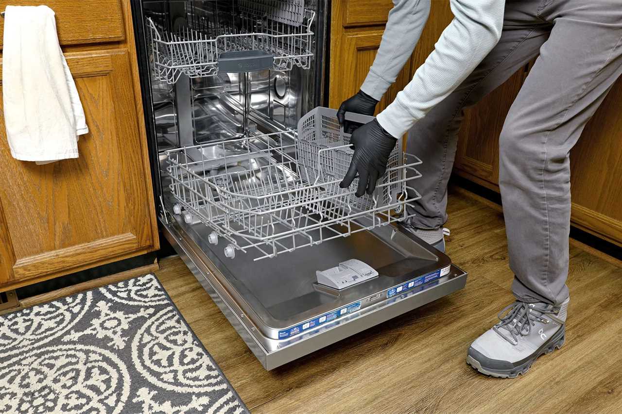 How To Clean A Dishwasher Filter And Spray Arm Fhmvs24 Pk 03 22 Cleandishwasherfilterandsprayarms Step1